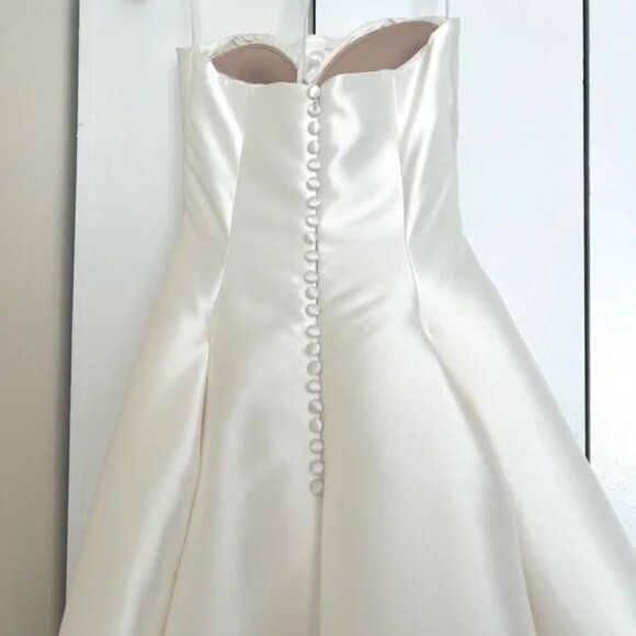 Pronovias “Jory” Off-White Strapless A-line Gown - Picture 12 of 16